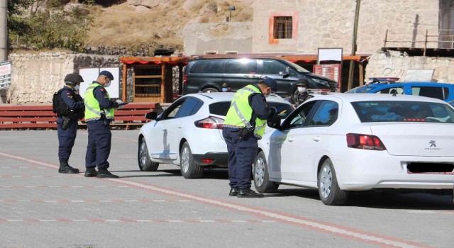 Aksaray Jandarma, denetim ve eğitimlerle kazaları yüzde 13 azalttı