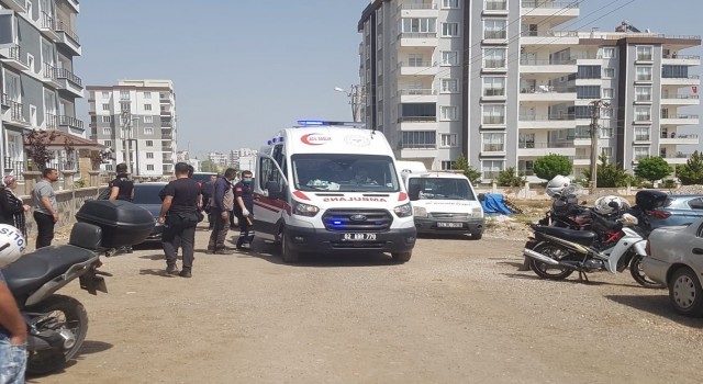 Alacak verecek kavgasında yumruklar havada uçuştu