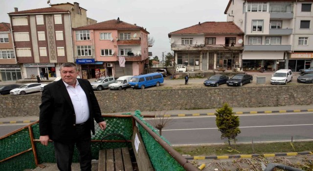 Alaplıda üst geçit çalışmaları başlandı