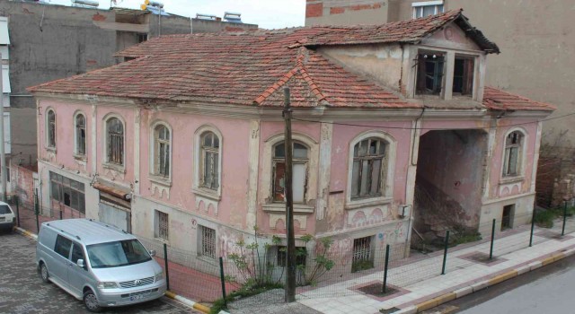 Alaşehirin tarihi bu evde yaşatılacak