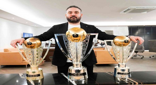 Altay Başkanı Özgür Ekmekçioğlu görevinden istifa etti.