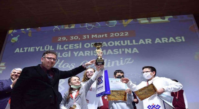 Altıeylülde bilgi finali heyecanı
