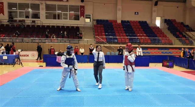 Anadolu Yıldızlar Ligi Tekvando Grup Müsabakaları tamamlandı