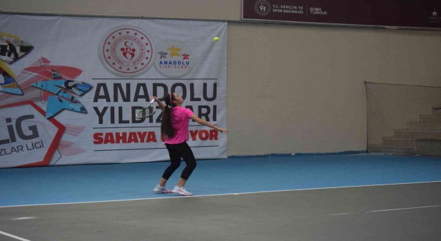 Anadolu Yıldızlar Ligi Tenis Grup müsabakaları Afyonkarahisarda başladı