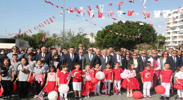 Antalyada 23 Nisan törenle kutlandı