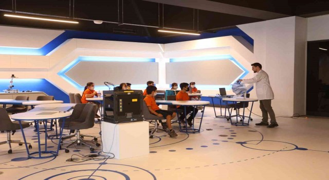 Antalyada çocuklar Cumartesi günü Bilim Merkezinde buluşacak