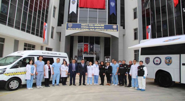 Antalyada mobil kriminal polis laboratuvarı Kıraç hizmete başladı