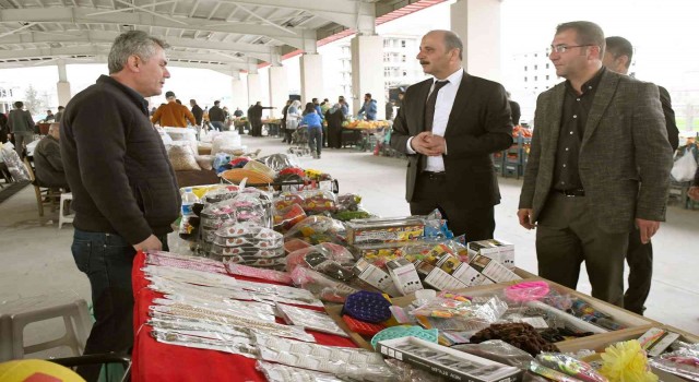 Arabanın ilk kapalı semt pazar yeri hizmete girdi