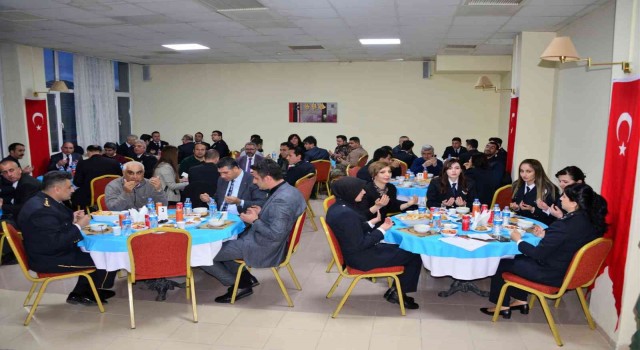 Ardahanda Polis Haftası dolayısıyla iftar programı