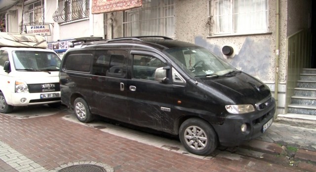 Arkadaşlarının kavgasına katılmak için 2inci kattan atlayan genç yaralandı