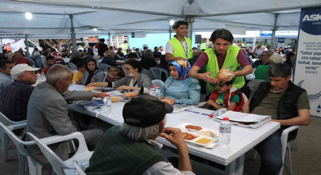 ASKON Adanadan Ramazanda 45 bin kişiye iftar