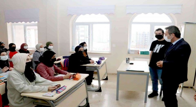 Aslan: “EBAdan istifade edin”