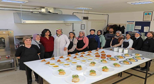 ATASEMin aşçı adayları mutfakta