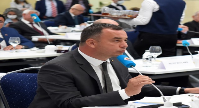 Aydın Ticaret Borsası Yönetim Kurulu Başkanı Fevzi Çondur, sektöre dair talepleri Bakan Kirişciye iletti