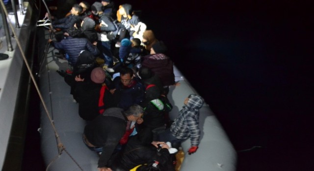 Aydında 28 düzensiz göçmen kurtarıldı