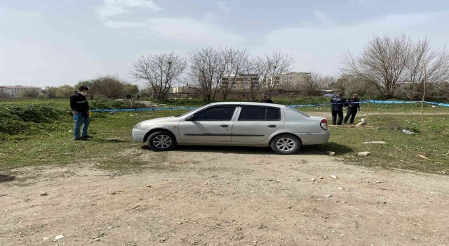 Aydında bir şahıs otomobilinde ölü olarak bulundu