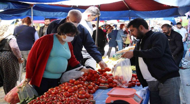 Aydında semt pazarlarının ateşi düştü