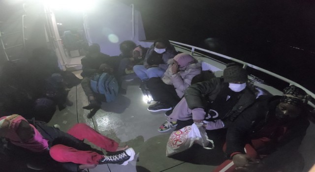 Ayvalıkta 39 düzensiz göçmen yakalandı