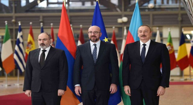 Azerbaycan, Ermenistan ve AB arasındaki üçlü toplantı başladı