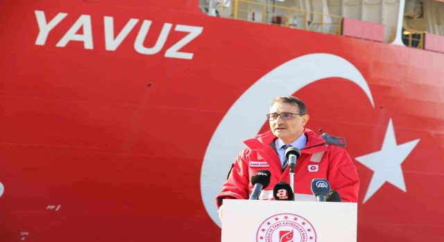 Bakan Dönmez, Yavuz Sondaj Gemisini yeni görevine uğurladı