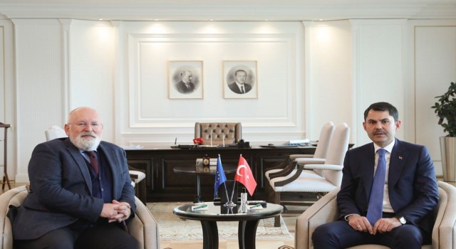 Bakan Kurum, AB Komisyonu Başkan Yardımcısı Timmermansı kabul etti
