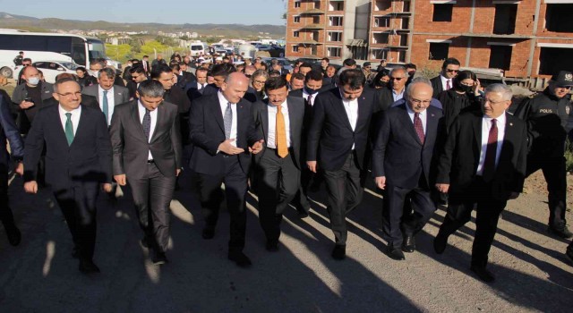 Bakan Kurum: “İzmirde 9 milyar liralık yatırımı vatandaşlarımıza teslim ettik”