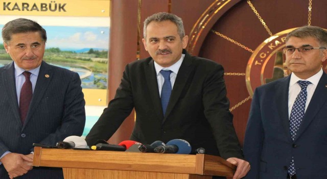 Bakan Özer: “Milli eğitim camiasını normalleştirmeden Türkiyenin normalleşmesi mümkün değil”