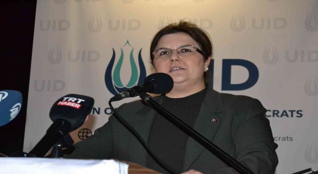 Bakan Yanık: Almanyada çok nitelikli ve güzel bir topluluk var”
