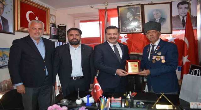 Balıkesir Büyükşehir Belediye Başkanı Yılmaz, şehit yakınları ve gazileri unutmadı