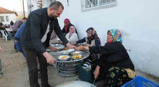Balıkesirde çiftçiler iki yıl aradan sonra iftarda buluştu