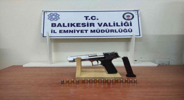 Balıkesirde polisten 33 şüpheliye gözaltı