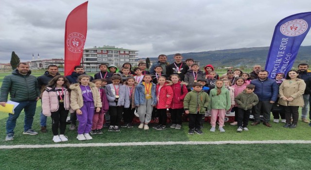 Balıkesirin en hızlıları atletizm yarışmaları Havran ilçe finali yapıldı