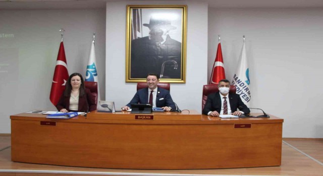 Bandırma Belediyesi 2021 faaliyet ve bütçe performans toplantısını gerçekleştirdi