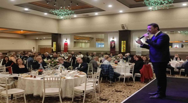 Bandırma Belediyesinden muhtarlara iftar yemeği
