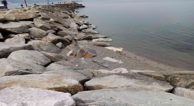 Bandırmada deniz çekilmesi artarak devam ediyor