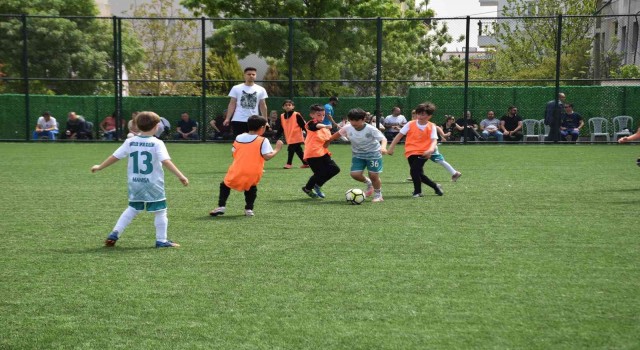 Baran Kamal 23 Nisan Ulusal Egemenlik Futbol Turnuvasında şampiyon belli oldu