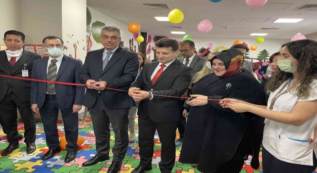 Başakşehir Çam ve Sakura Şehir Hastanesinde çocuklar için 23 Nisana özel oyun alanı