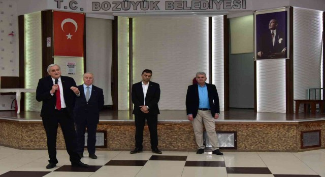 Başkan Bakkalcıoğlu belediye personeli ile bayramlaştı