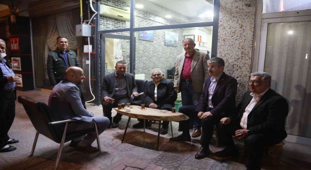 Başkan Büyükkılıç, eşi ile birlikte şehit ve gazi yakınlarıyla bir araya geldi