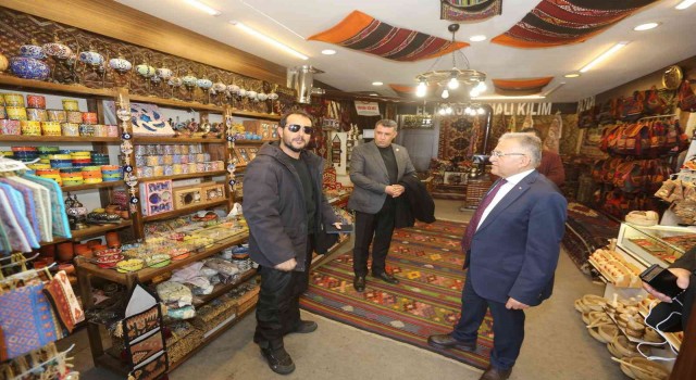 Başkan Büyükkılıç esnaf ziyaretlerine Erciyeste devam etti