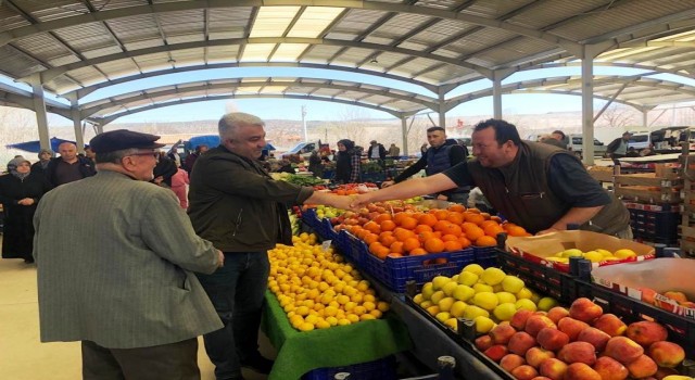 Başkan Çalışkandan pazaryeri ziyaret