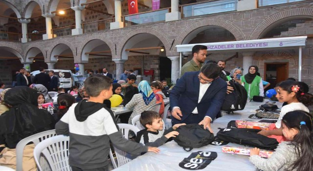 Başkan Çelik yetimlerle aynı sofrada buluştu