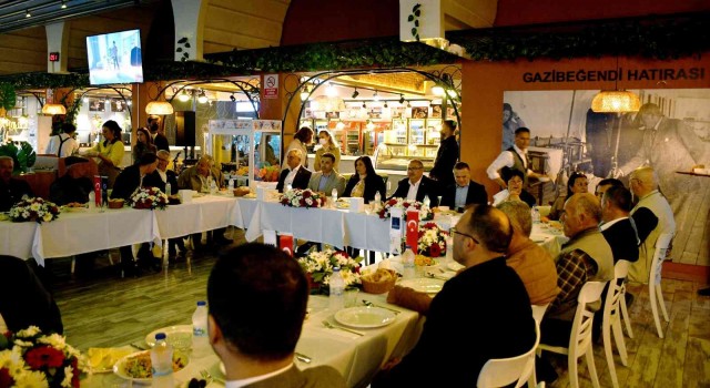 Başkan Çerçioğlundan iftar yemeğinde, Başkan Ömer Günele tam destek