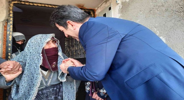 Başkan Coşkundan yaşlılara Ramazan ziyareti