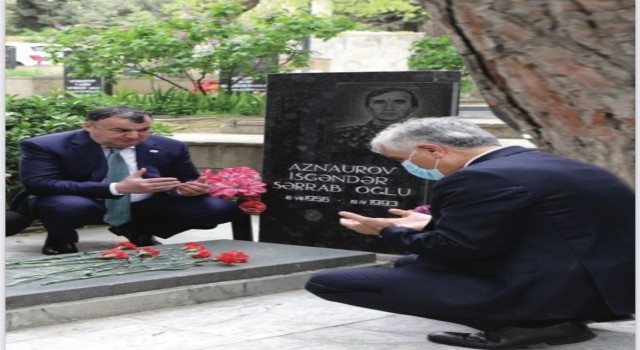 Başkan Kassanovdan şehit Aznaurov için anma mesajı