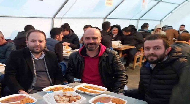 Başkan Koç, orucunu iftar çadırında açtı