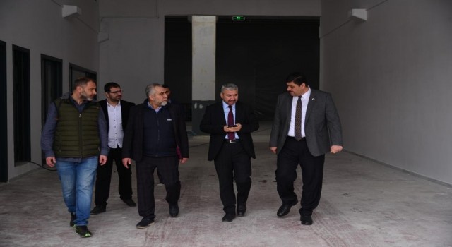 Başkan Oğuz fabrika ziyaretlerini sürdürüyor