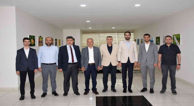 Başkan Özcandan kayısı üreticilerine destek çağrısı