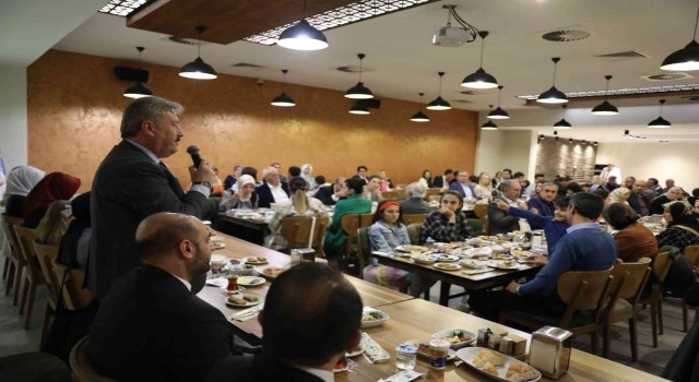 Başkan Palancıoğlu, meclis üyeleri ve aileleri ile iftar yaptı