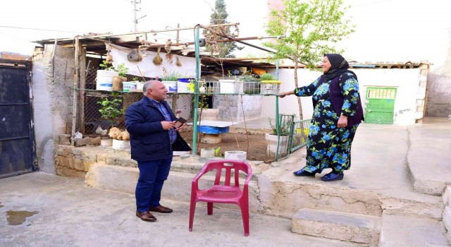 Başkan Soyludan çat kapı ev ziyaretleri